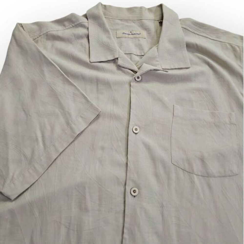 Tommy Bahama Ivory Color Jaquard Print Hawaiian Aloha Tropical Shirt‎ *READ*